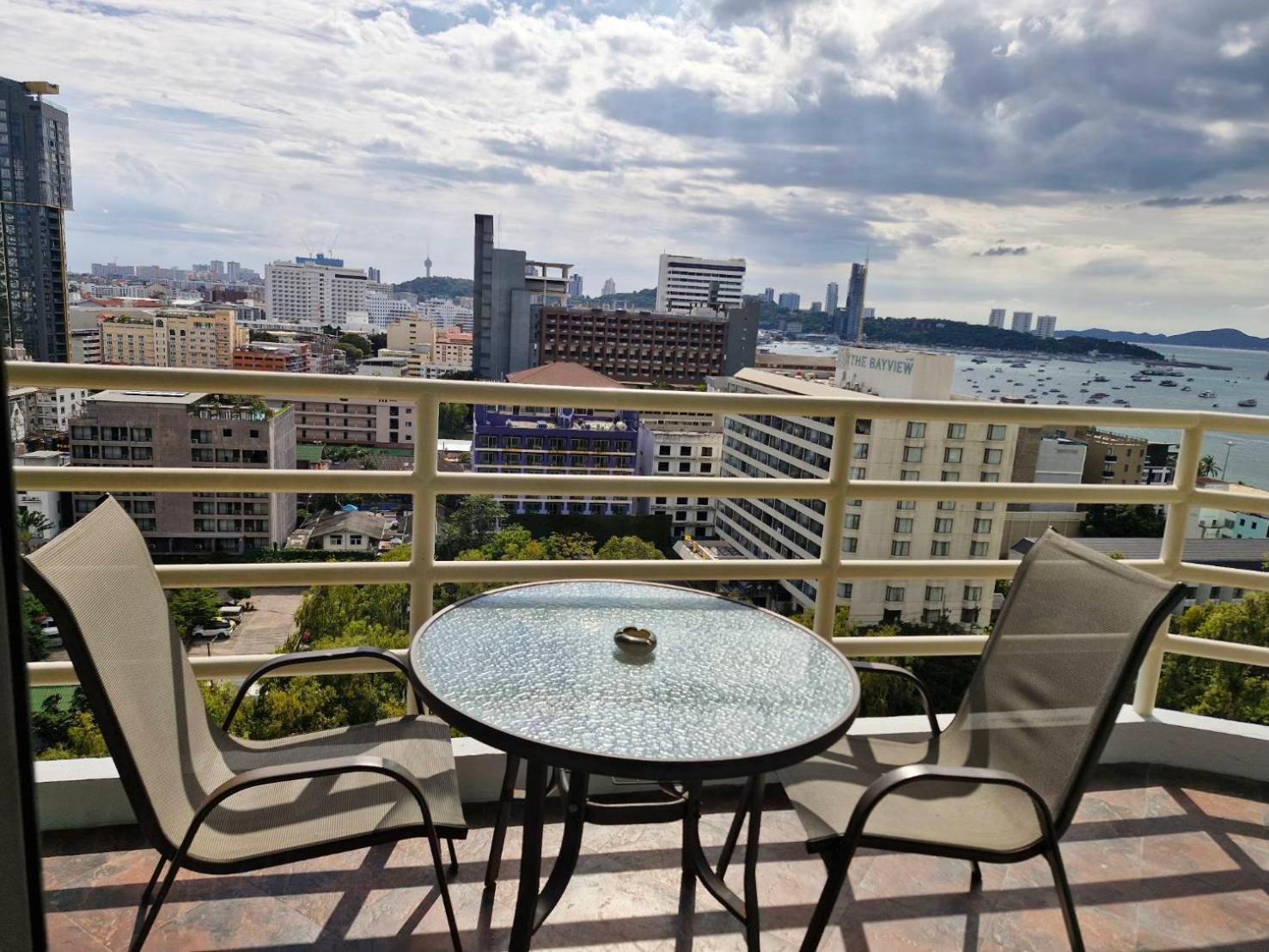 View Talay 6 Pattaya Beach By Anatolia Condo Suite 外观 照片