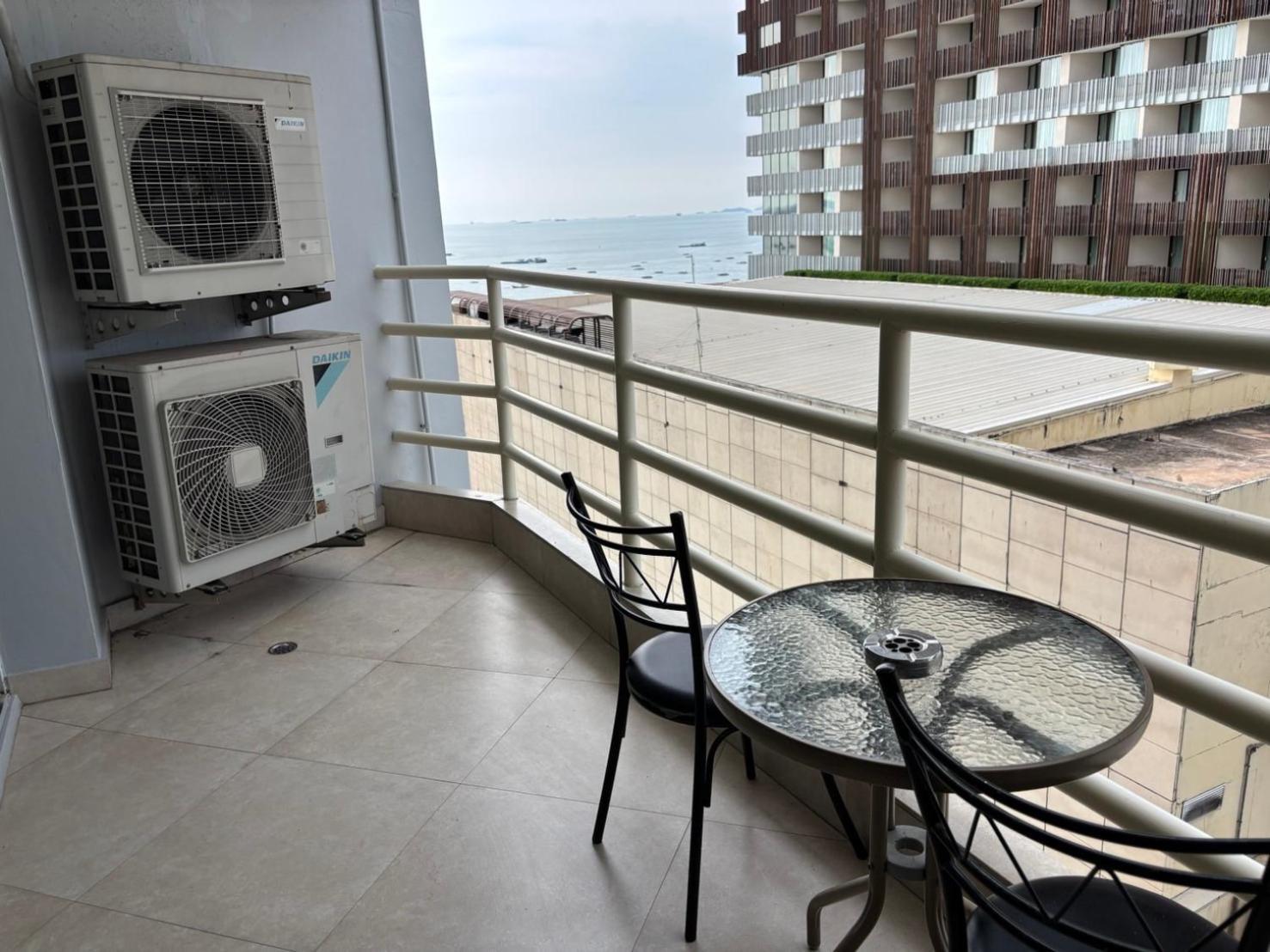 View Talay 6 Pattaya Beach By Anatolia Condo Suite 外观 照片