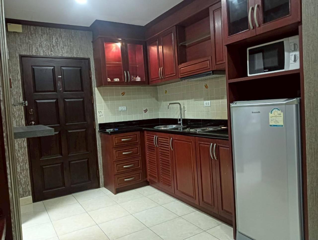 View Talay 6 Pattaya Beach By Anatolia Condo Suite 外观 照片