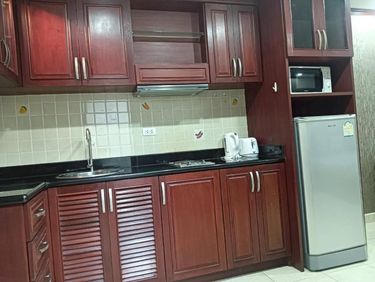 View Talay 6 Pattaya Beach By Anatolia Condo Suite 外观 照片