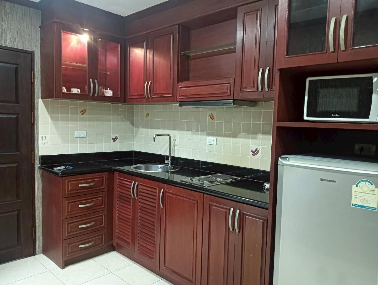 View Talay 6 Pattaya Beach By Anatolia Condo Suite 外观 照片